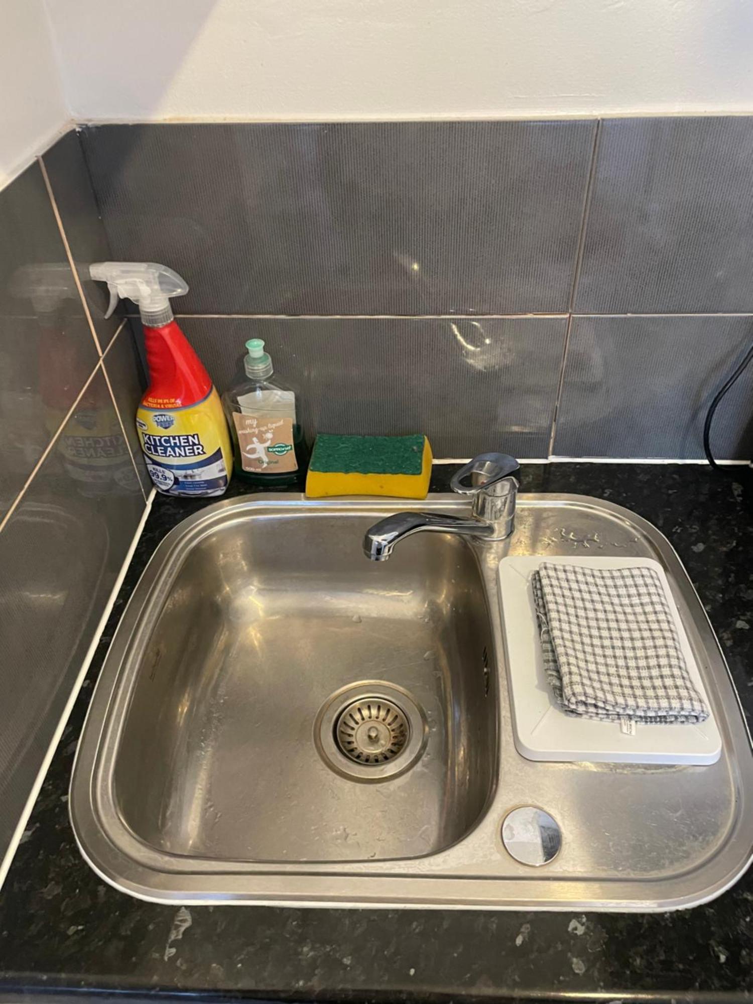 Fantastic Studio, Private Bathroom And Mini Kitchen. Thamesmead  Extérieur photo